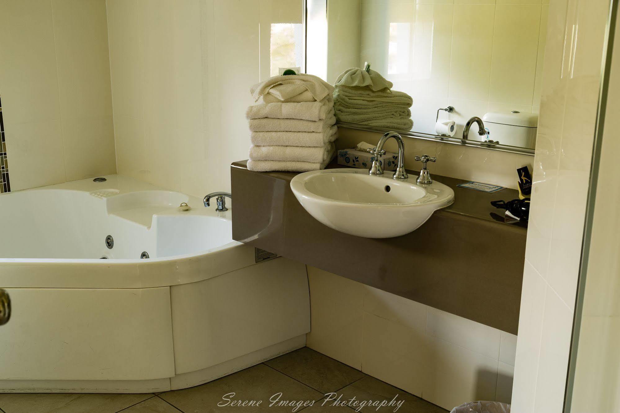 Ocean International Hotel Mackay Extérieur photo